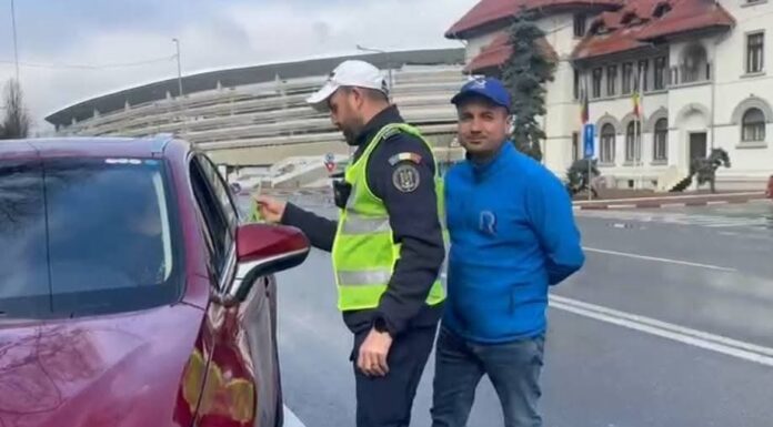 Șoferițele din Târgu Jiu, „amendate” cu flori