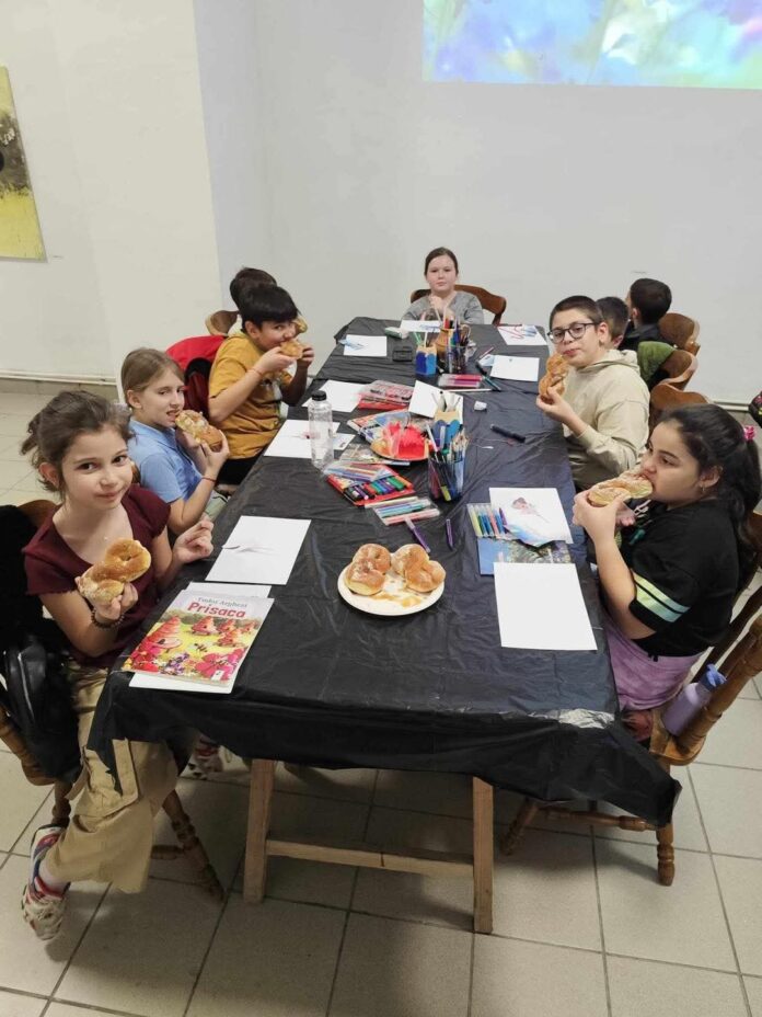 Mucenici, miere, scrieri și ilustrații, la Muzeul Județean