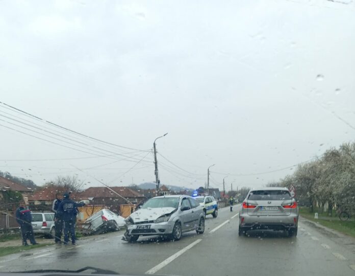 Accident la Bălești. Un bărbat de 76 de ani a fost rănit