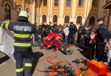 Intervenție a pompierilor la un accident produs în curtea unui liceu din Târgu Jiu