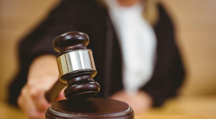 Femeie din Motru, judecată pentru tentativă de omor