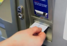 Două bănci reacționează: Nu percep taxe la propriile bancomate