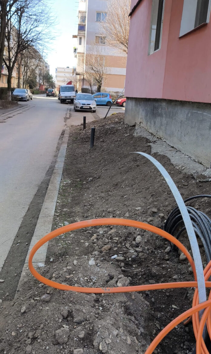 Târgu Jiu: Cartierul Teilor a intrat în reabilitare