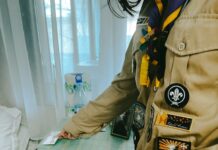 Au împărțit mărțișoare în spitale și în centrele de bătrâni