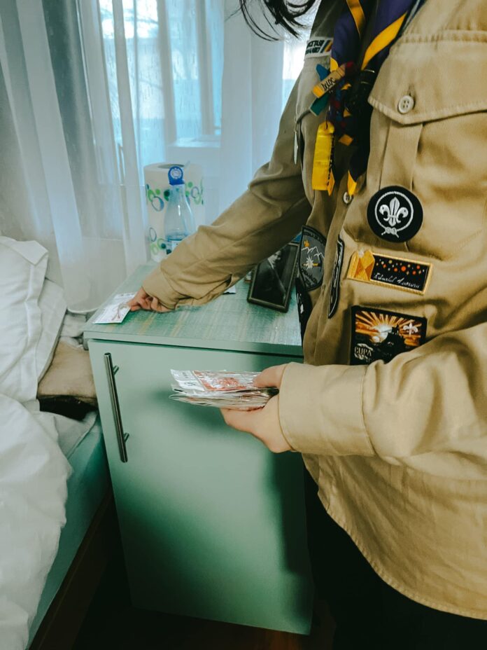 Au împărțit mărțișoare în spitale și în centrele de bătrâni