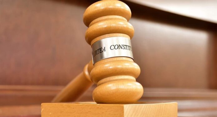 Lupta pentru Cotroceni: Încă 13 contestații la CCR