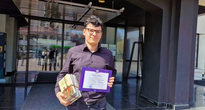 Un elev din Târgu Jiu, calificat la Olimpiada de Lingvistică Asia-Pacific