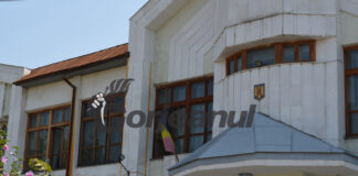 Condamnat după ce a intrat cu mașina-n gard! Nu avea permis!