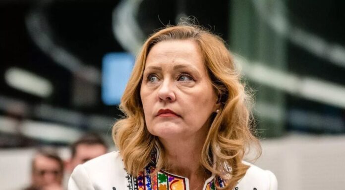 Lasconi și-ar negocia renunțarea la candidatură