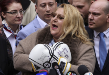 BEC ”a picat-o” pe Diana Șoșoacă. AUR critică decizia