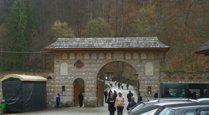 Repere spirituale – De echinocţiu, un ave la Tismana