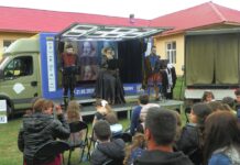 CARAVANA PESTE TOT: Shakespeare International Festival a poposit la Schela