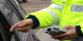 Șofer din Dănești, cu alcoolemie record, prins pe strada Școlii