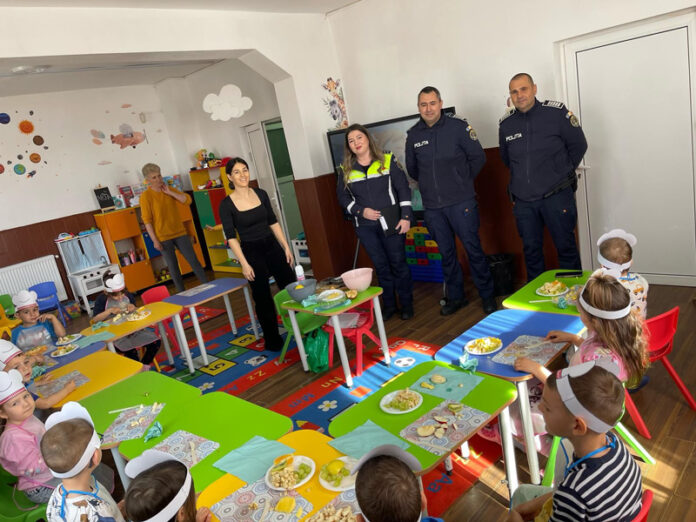 7db561dc-adf5-4c71-a404-b1b0d96130ad