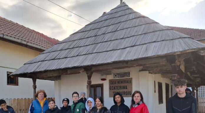 Elevi de la „Ecaterina”, în vizită la Casa Memorială „Ecaterina Teodoroiu”