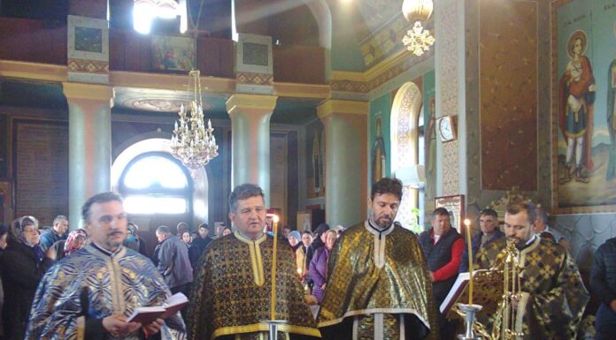 Slujba Tainei Sfântului Maslu, la Biserica de Parohie din satul Budieni, comuna Scoarţa – ,,Îi mulţumim Bunului Dumnezeu că ne-a îngăduit ca să ne rugăm în această zi pentru vindecarea sufletelor şi a trupurilor noastre, prin Taina Sfântului Maslu”!