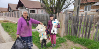 VIDEO: Campania Gorjeanul a ajuns la Albeni și Prigoria. Zâmbete, jucării și speranță!