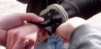 Prima reacție a celor doi tineri din Ciuperceni, arestați pentru viol și tâlhărie calificată