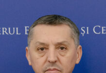 Moțiune simplă împotriva ministrului Educației: „Îngroapă educația”