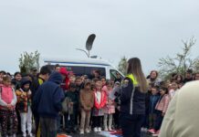 FOTO: Acțiuni ale Poliției, în două școli din Gorj