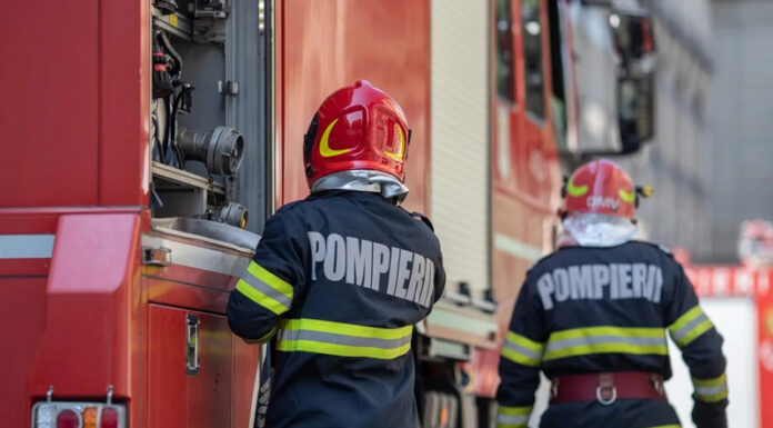 Incendiu la o casă din Târgu-Cărbunești, de la o candelă aprinsă