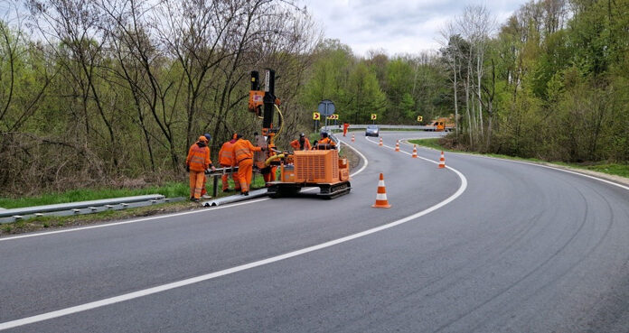 Se montează parapete pe DN 67