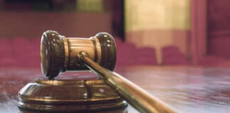 Pensionar condamnat! L-a bătut și l-a mușcat de degetul mijlociu!