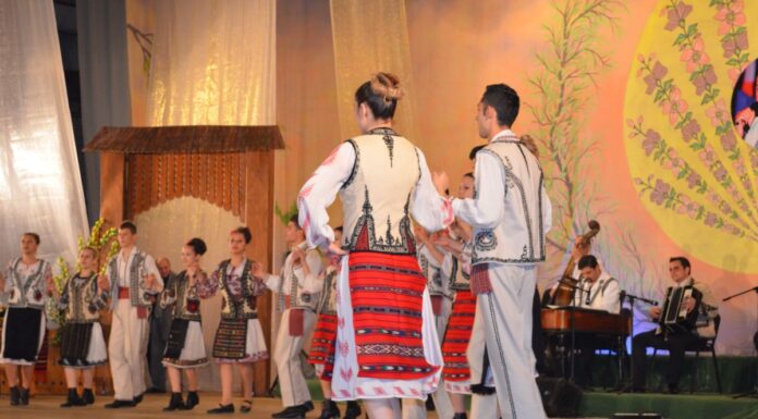 ”Doina Gorjului” angajează dansatori și instrumentiști