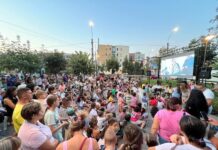 Filme și spectacole pentru copii în fiecare cartier din Târgu Jiu