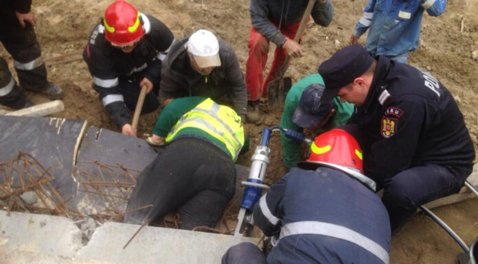 Afaceriști și firmele acestora, trimiși în judecată, după ce grinda din beton a unui pod aflat în construcție, la Stoina, a căzut și a rănit grav o femeie! Judecata nu a început nici după șase ani!