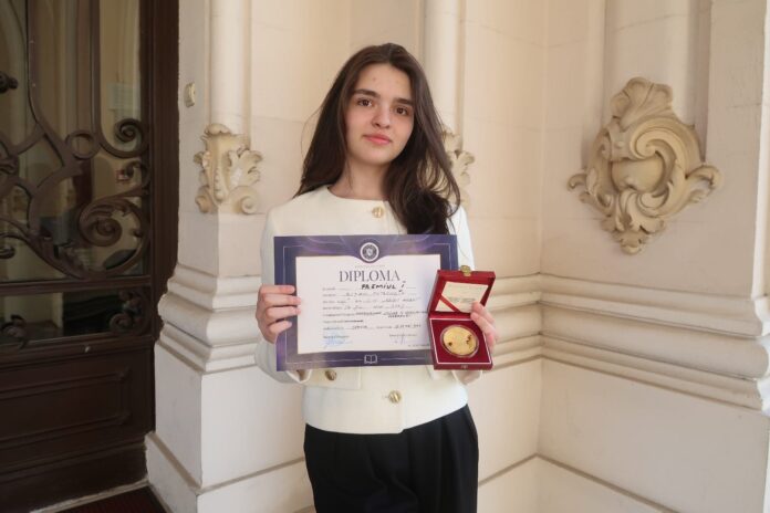 Elevă din Gorj, premiată la Gala Excelenței în Oltenia