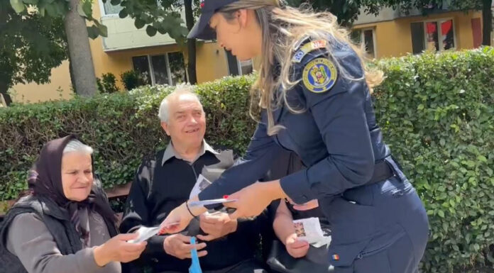 Sute de gorjeni, în dialog cu polițiștii despre prevenirea violenței în familie și a agresiunilor sexuale