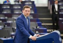 Parlamentarii români cer la Bruxelles prelungirea PNRR cu 18 luni