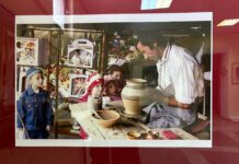 Vernisajul expoziției „O lume minunată…pentru copii!” – un omagiu vizual dedicat copilăriei