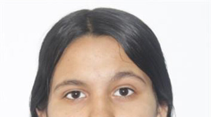 Fata de 16 ani, dată dispărută de familie, a mers la Poliție