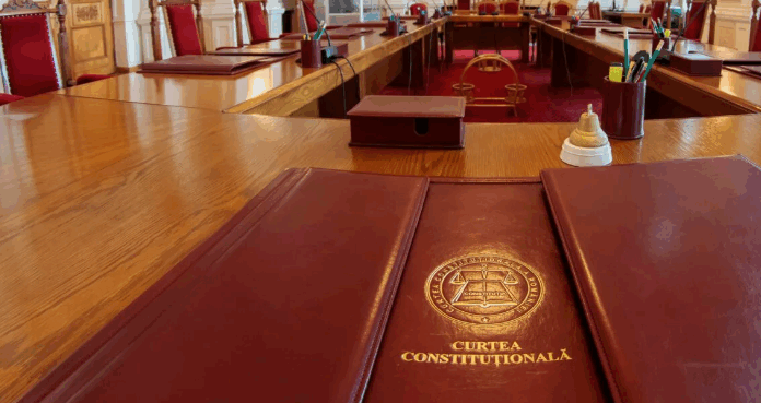 Judecătorii CCR au respins legea care le tăia pensiile speciale
