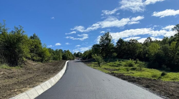 Drumul DC 69, modernizat complet la Negomir