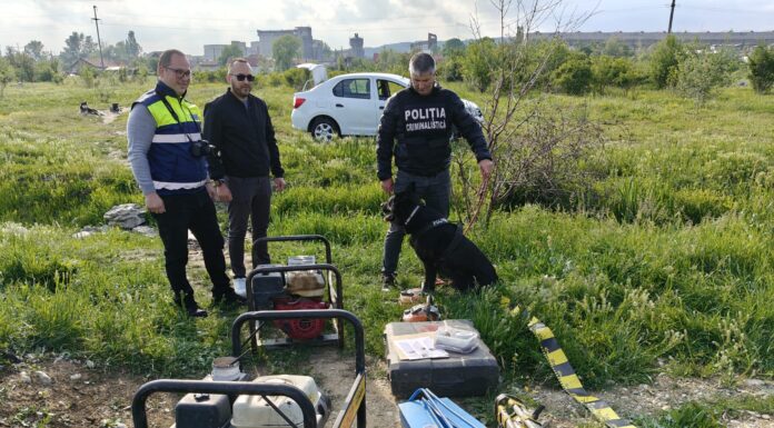 VIDEO: Bunuri furate de un târgujian, găsite cu ajutorul câinelui polițișt Vas