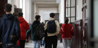 Noile planuri-cadru pentru liceu, lansate în iunie