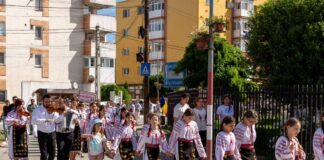 Festivalul „La Poalele Cetății”, două zile de tradiție, dans și bucurie, la Țicleni