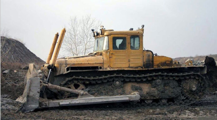 Audit exploziv! CEO a cumpărat piese de schimb pentru buldozere retrase din exploatare!