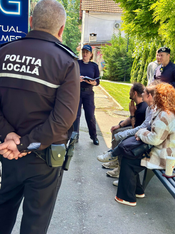 Acțiune de amploare a Poliției, în Gorj: Zeci de elevi lipseau de la ore