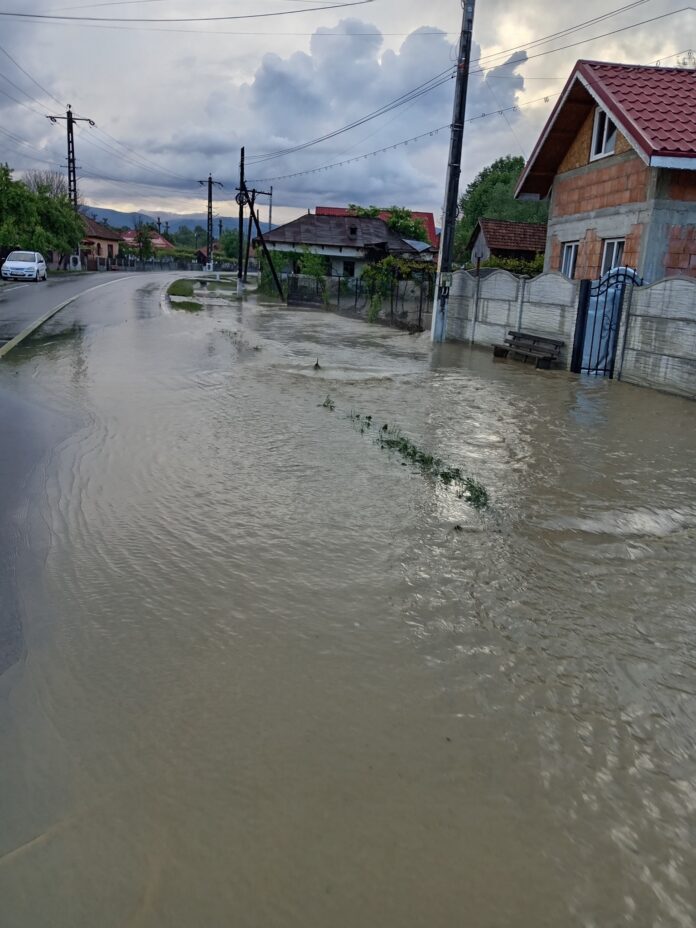 Sistemul Antigrindină nu acoperă Alimpești. Precizări ale MADR după inundații