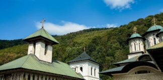 Ocrotitorul Olteniei, Sfântul Cuvios Părinte IRODION, sărbătorit așa cum se cuvine, la mânăstirea Lainici