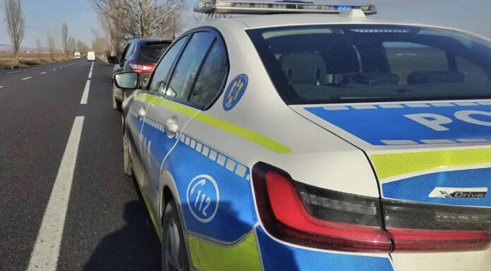 Conducea o mașină cu numere expirate