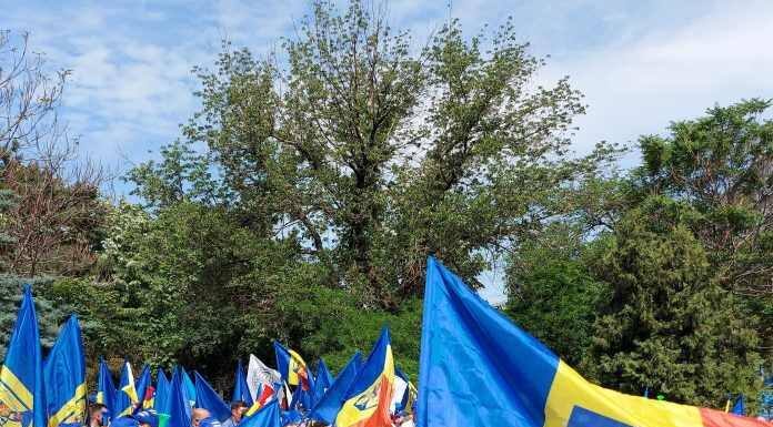 Ceferiștii ies în stradă