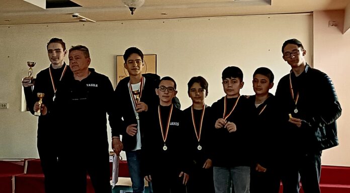 Palatul Copiilor Târgu Jiu triumfă din nou la Cupa Chindiei la robotică