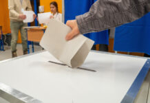 În străinătate se votează în forță!