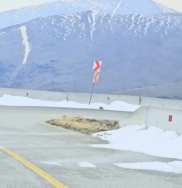 Nu se poate lucra pentru redeschiderea Transalpina. Vânt puternic