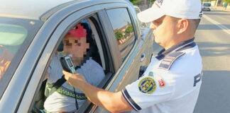 VIDEO: Mii de șoferi din Gorj, testați cu aparatele etilotest și DrugTest pe drumurile naționale din județ
